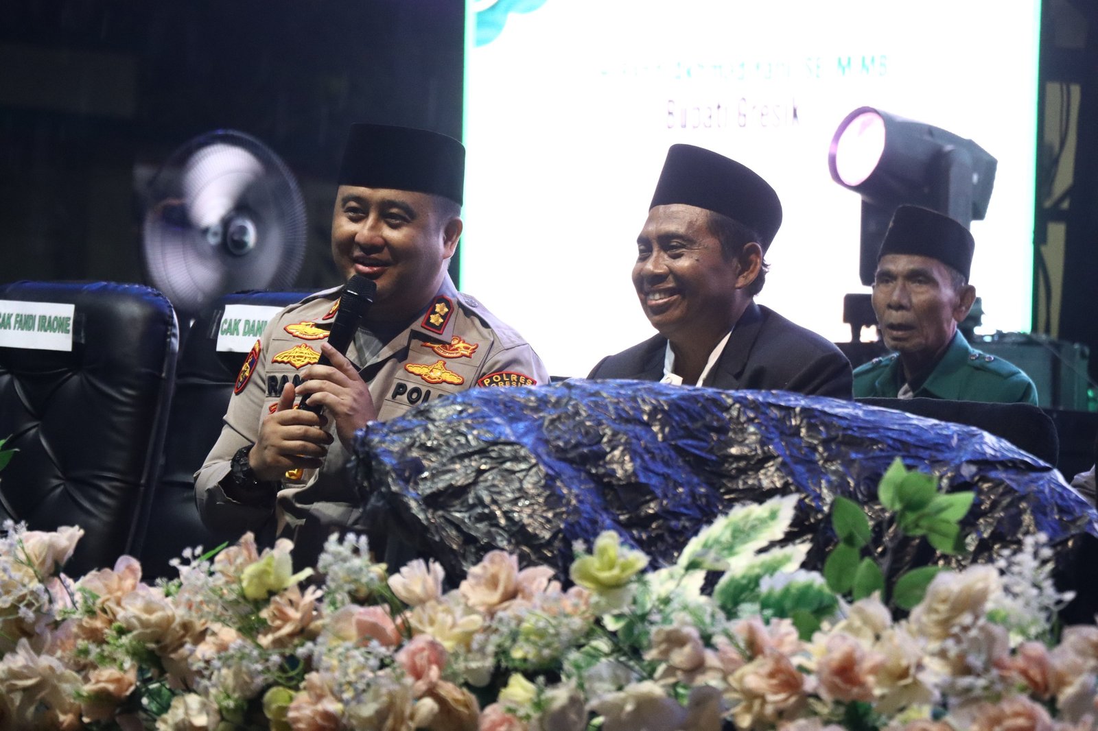 Kapolres Gresik Hadiri Darul Ihsan Bersholawat dan Halal Bihalal, Perkuat Sinergi Ulama dan Polri