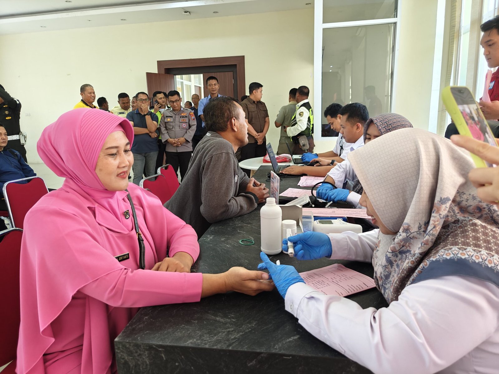 Polres Gresik Gelar Donor Darah,Sambut HUT Bhayangkara ke-80.